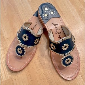 Jack Rodgers size 8 navy/gold sandals